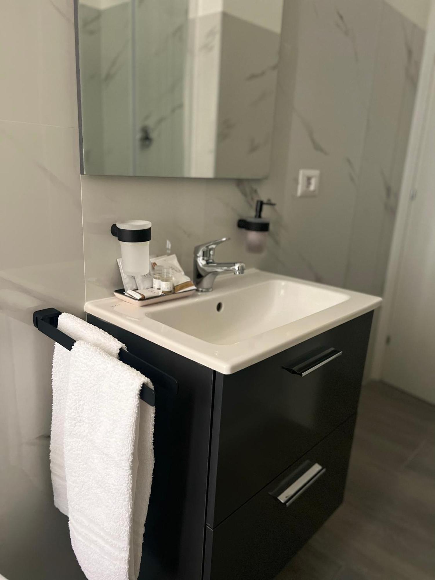 Tiburtina Flam Guest House Rom Eksteriør billede